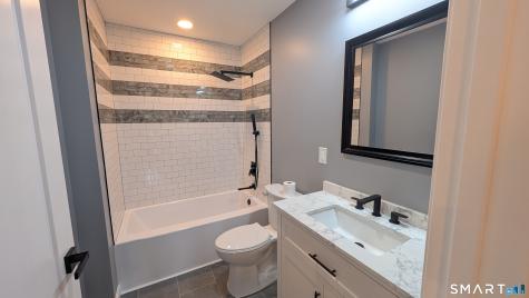 544 Wintergreen Avenue Hamden CT 06514