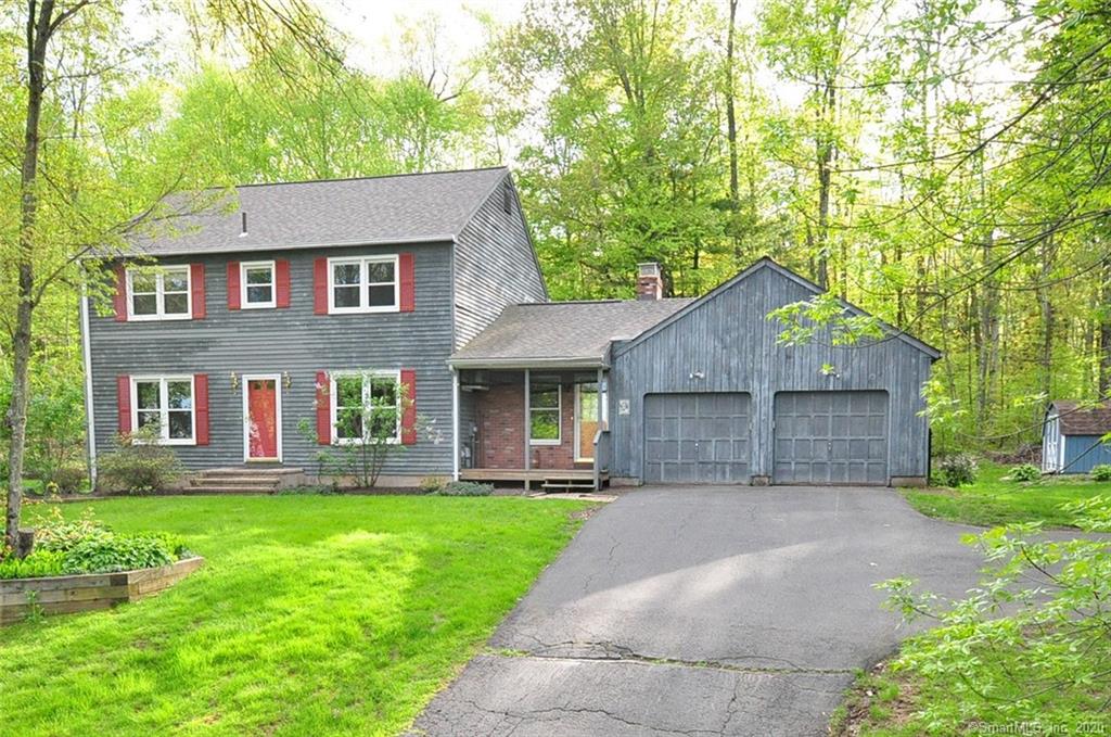 16 Granger Circle East Granby CT 06026
