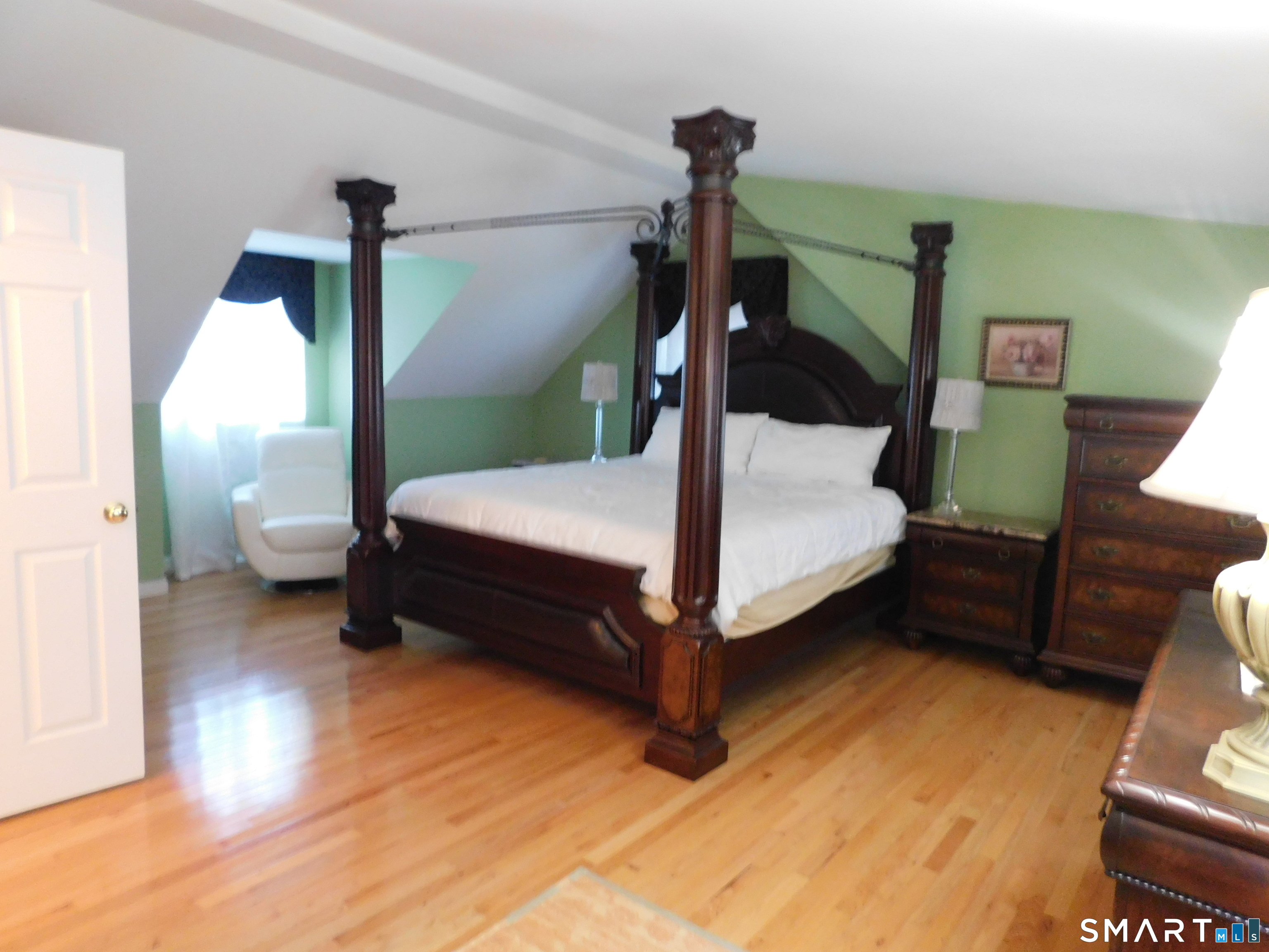 8 Tilden Road Danbury CT 06810