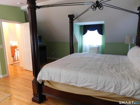 8 Tilden Road Danbury CT 06810
