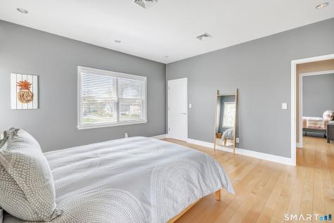 126 Fifth Avenue Milford CT 06460