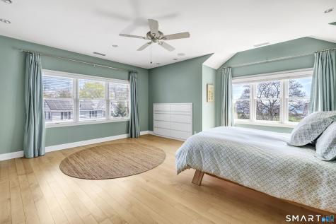 126 Fifth Avenue Milford CT 06460