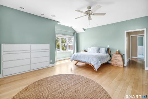 126 Fifth Avenue Milford CT 06460