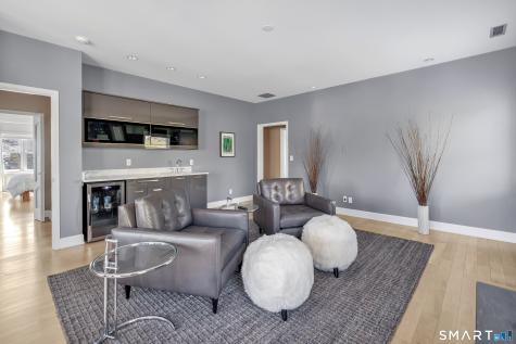126 Fifth Avenue Milford CT 06460