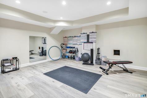 126 Fifth Avenue Milford CT 06460