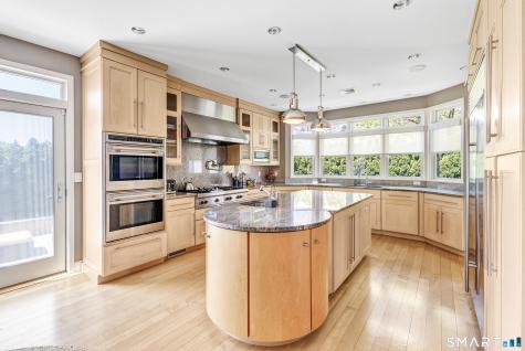 126 Fifth Avenue Milford CT 06460