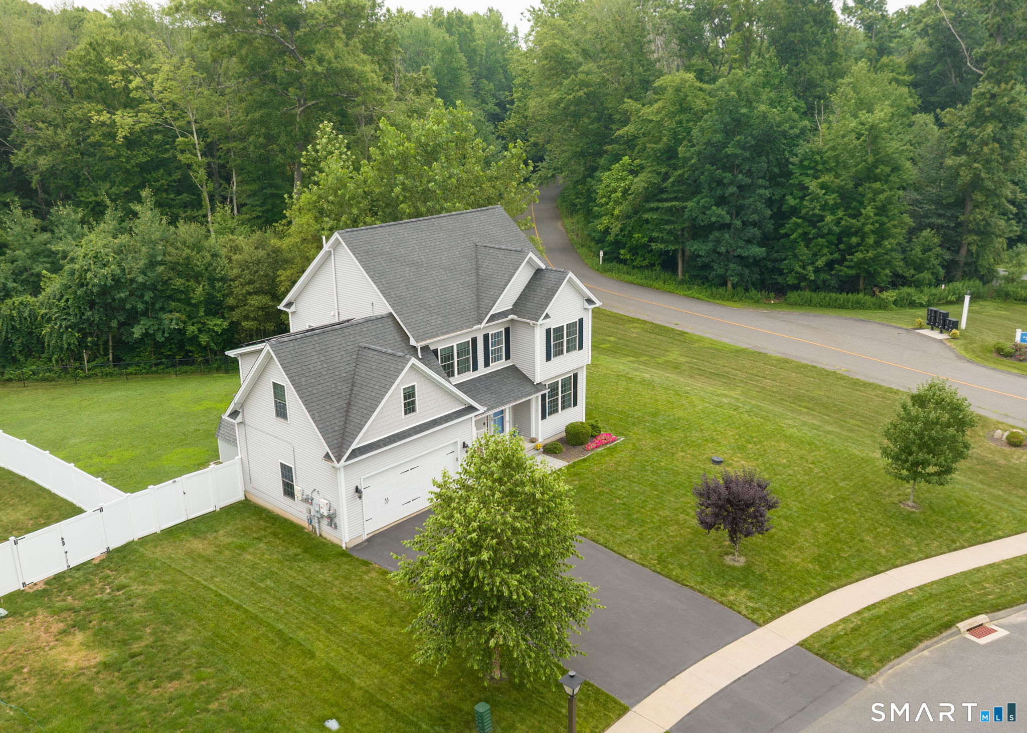 33 Hunters Lane Southington CT 06479