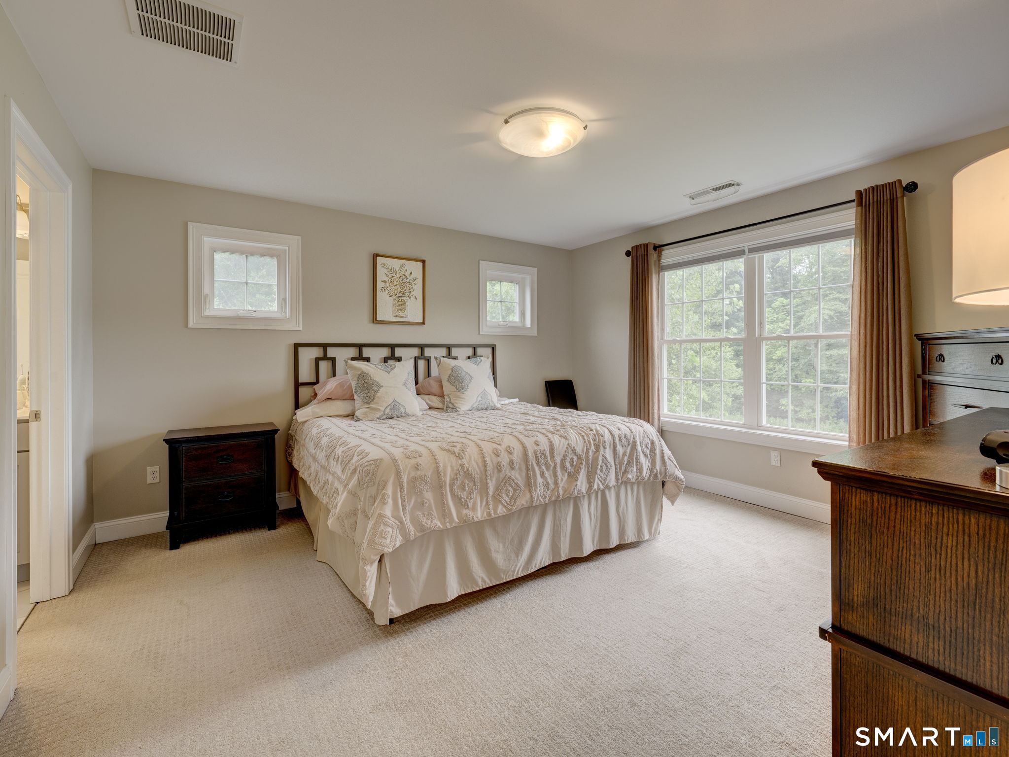 33 Hunters Lane Southington CT 06479