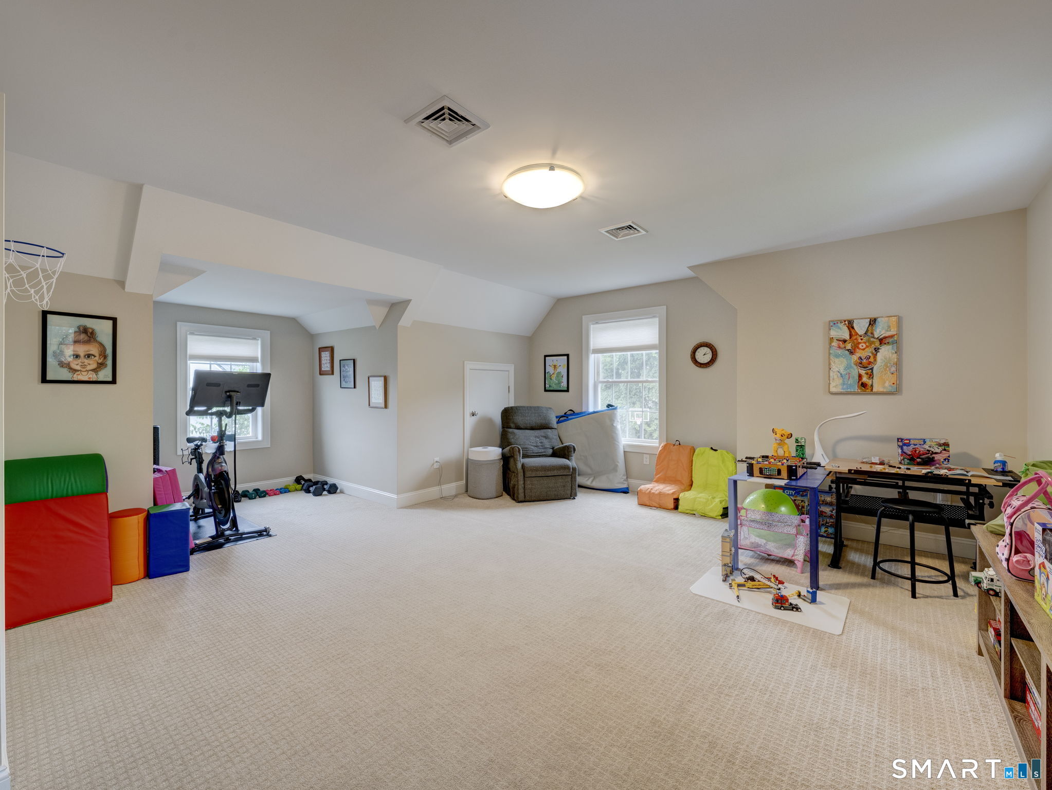 33 Hunters Lane Southington CT 06479