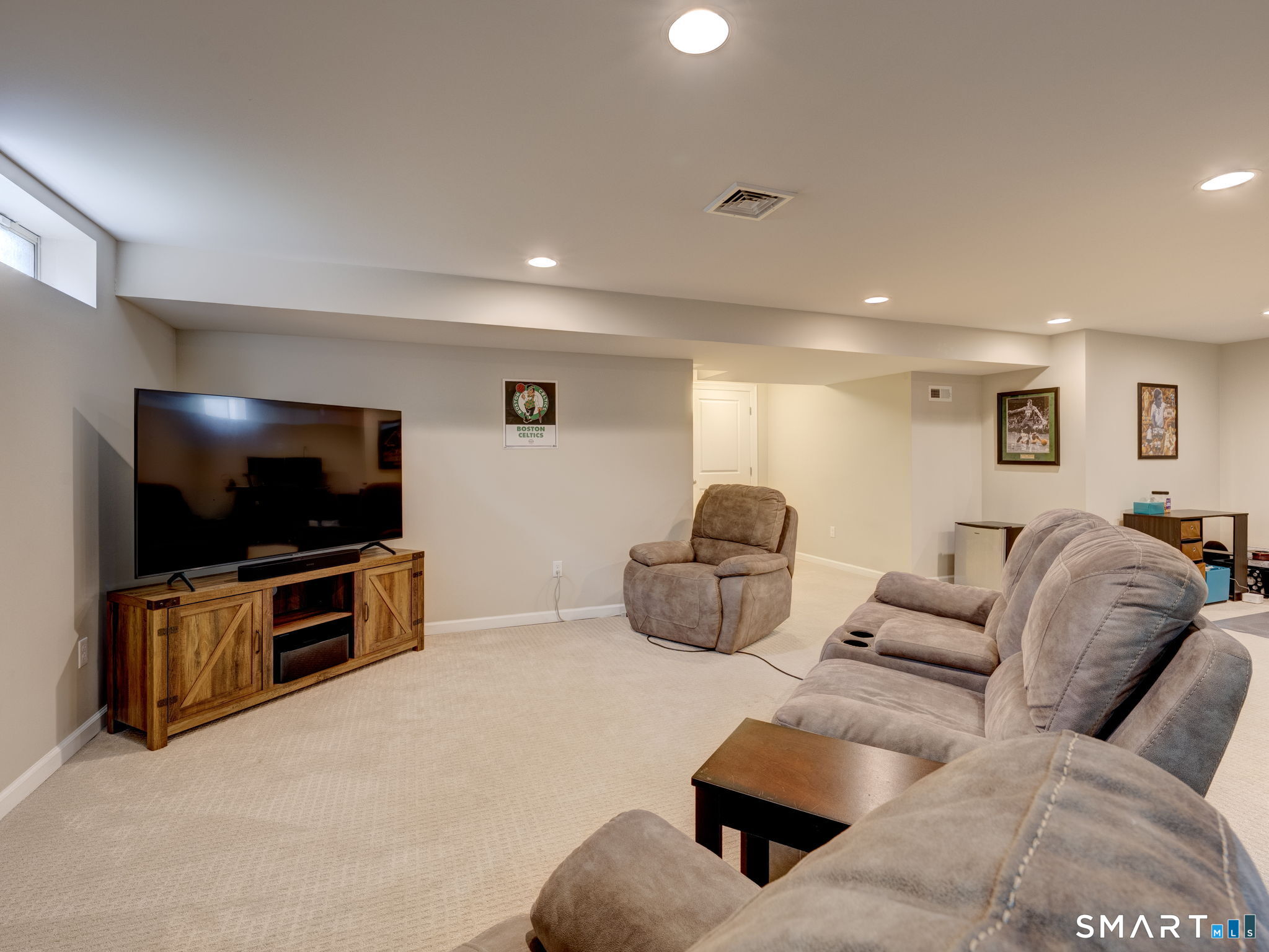 33 Hunters Lane Southington CT 06479