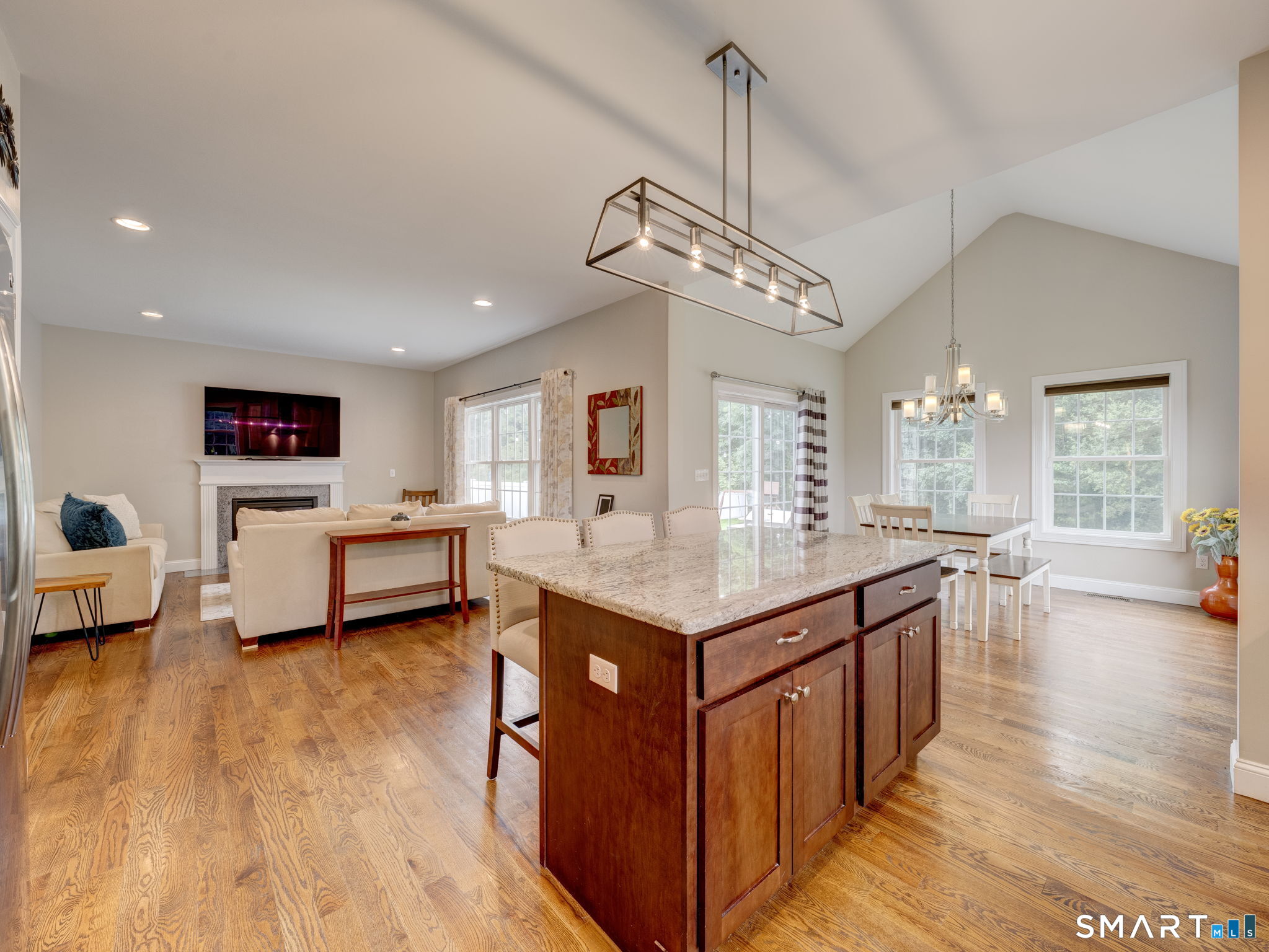 33 Hunters Lane Southington CT 06479