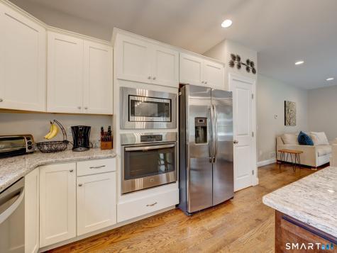 33 Hunters Lane Southington CT 06479