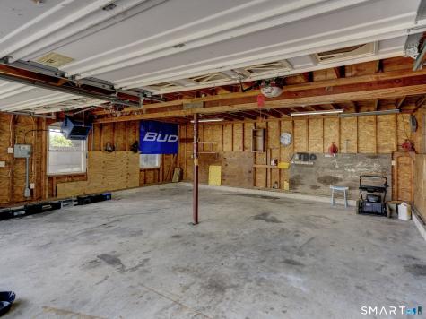 19 Beckwith Drive Plainville CT 06062