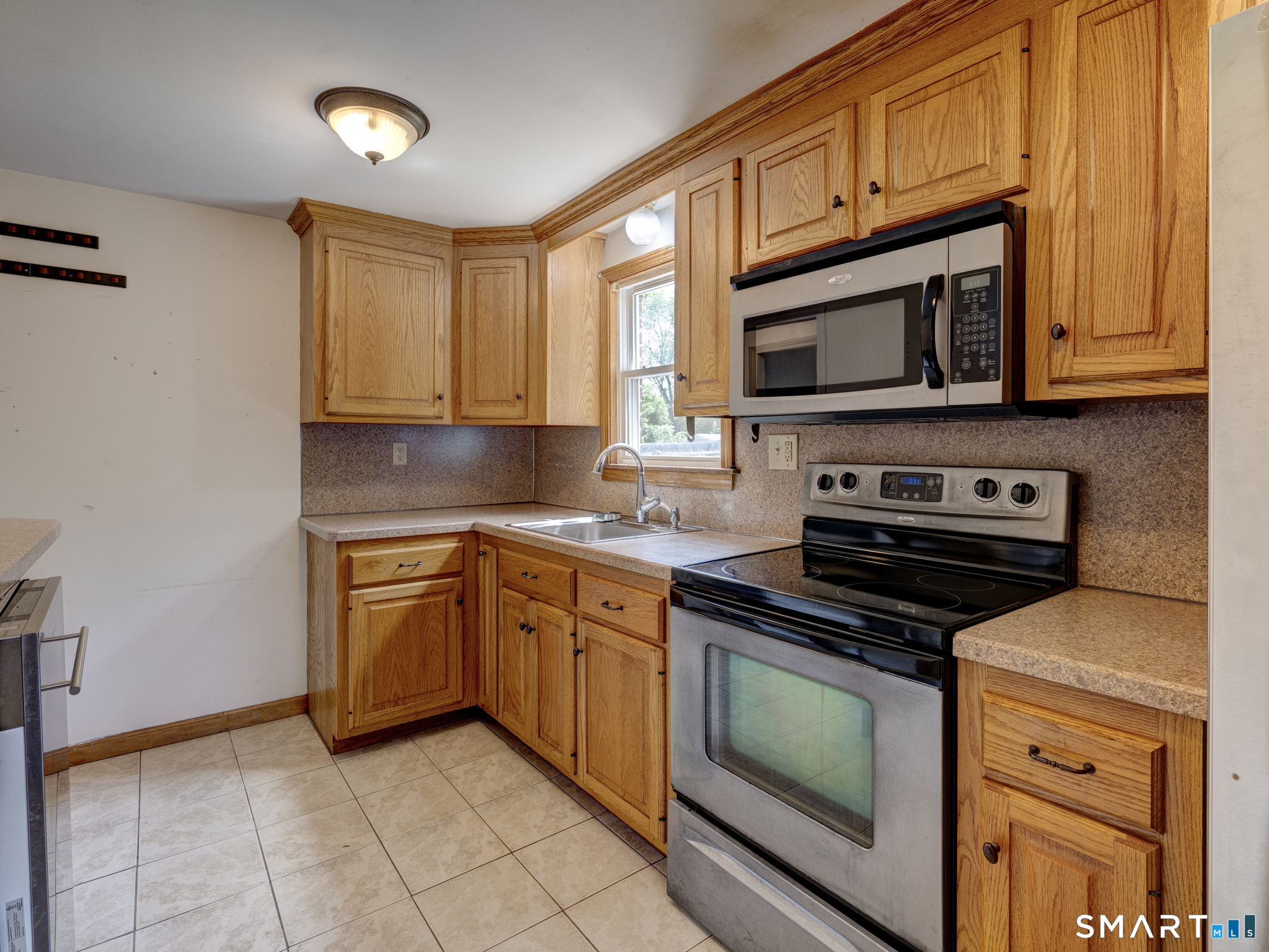 19 Beckwith Drive Plainville CT 06062