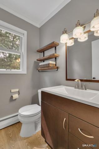 52 Jackson Road Enfield CT 06082
