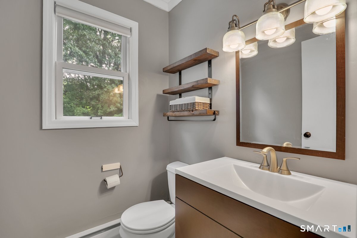 52 Jackson Road Enfield CT 06082