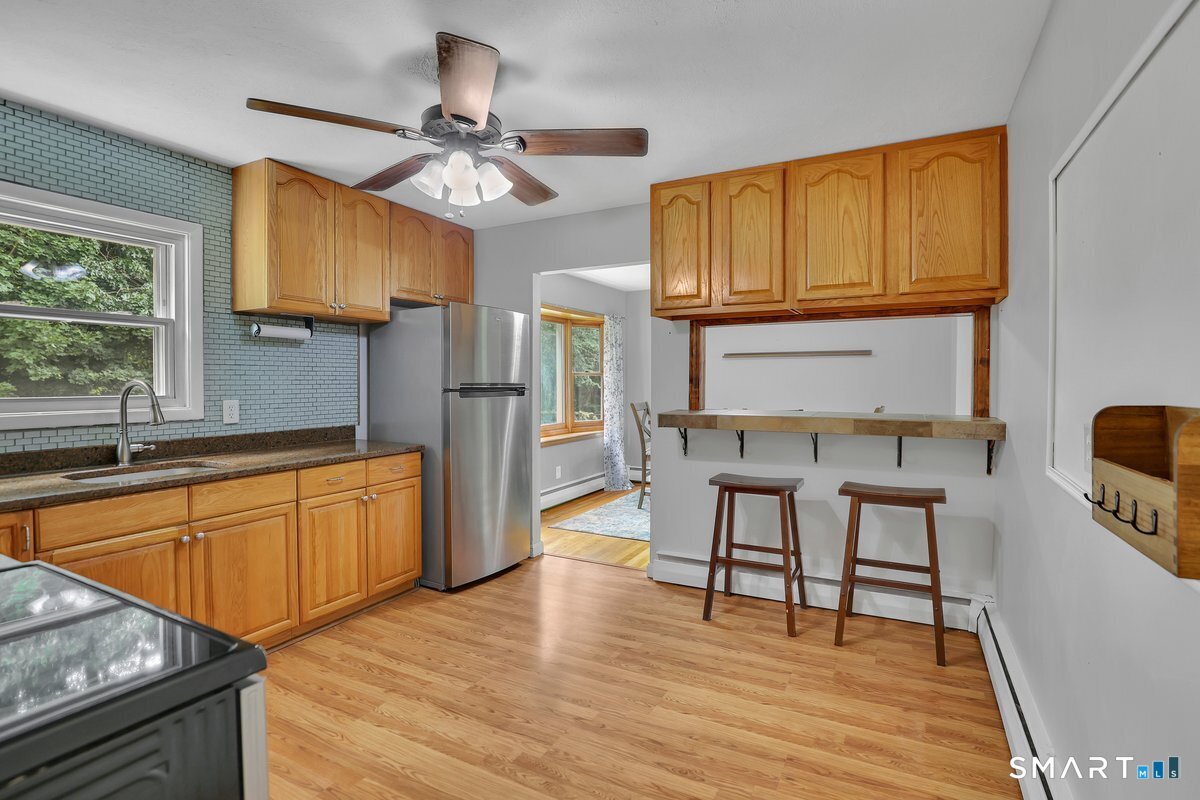 52 Jackson Road Enfield CT 06082
