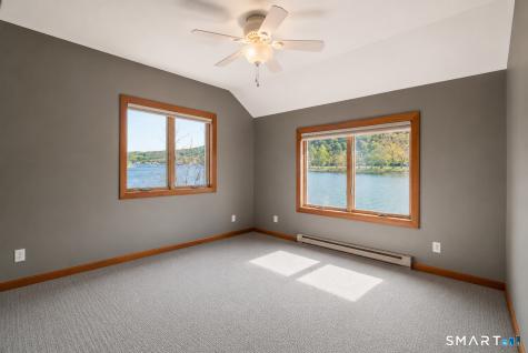 3 Roosevelt Drive Seymour CT 06483