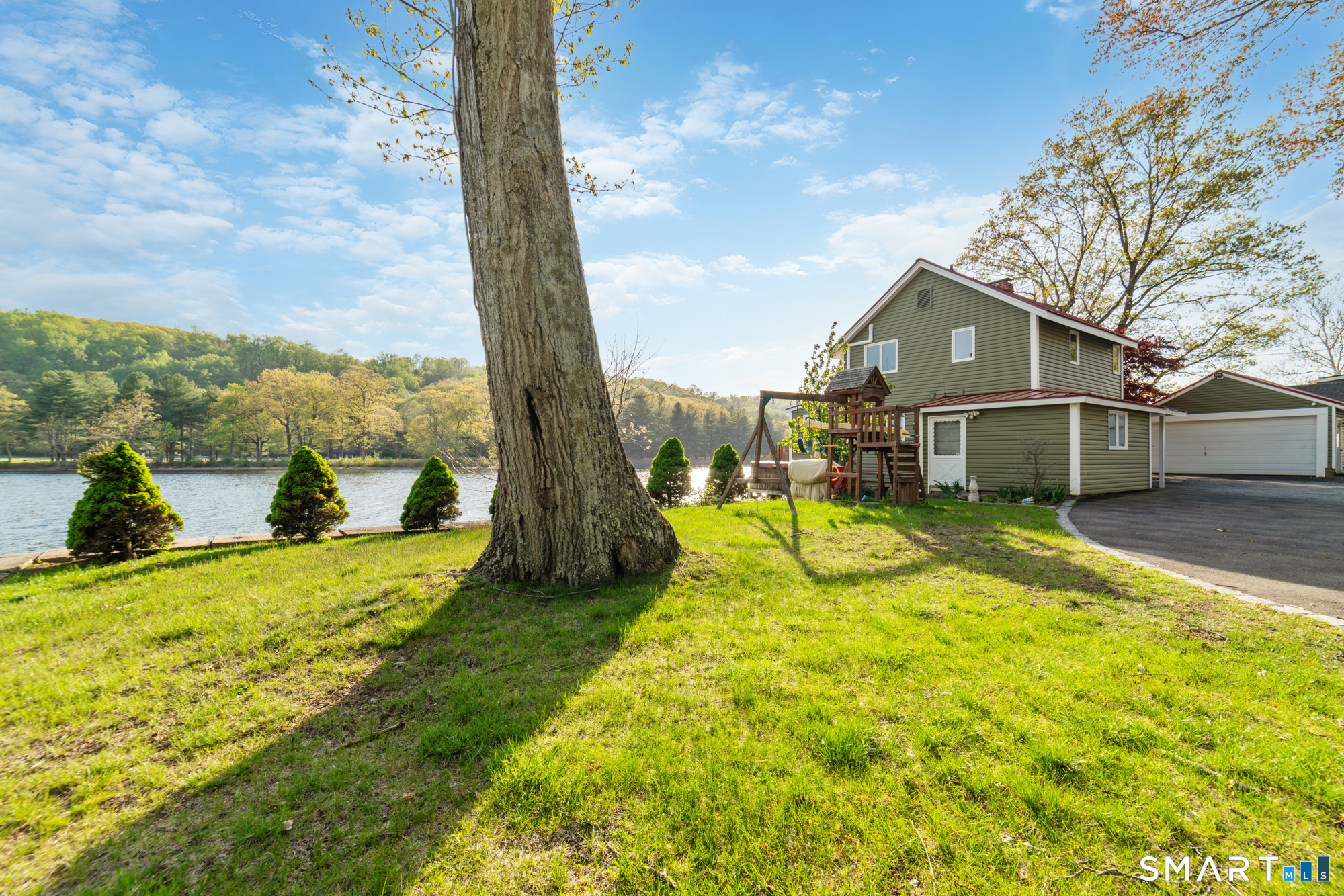 3 Roosevelt Drive Seymour CT 06483