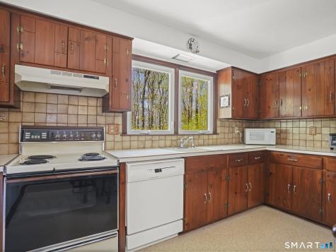 5279 Madison Avenue Trumbull CT 06611