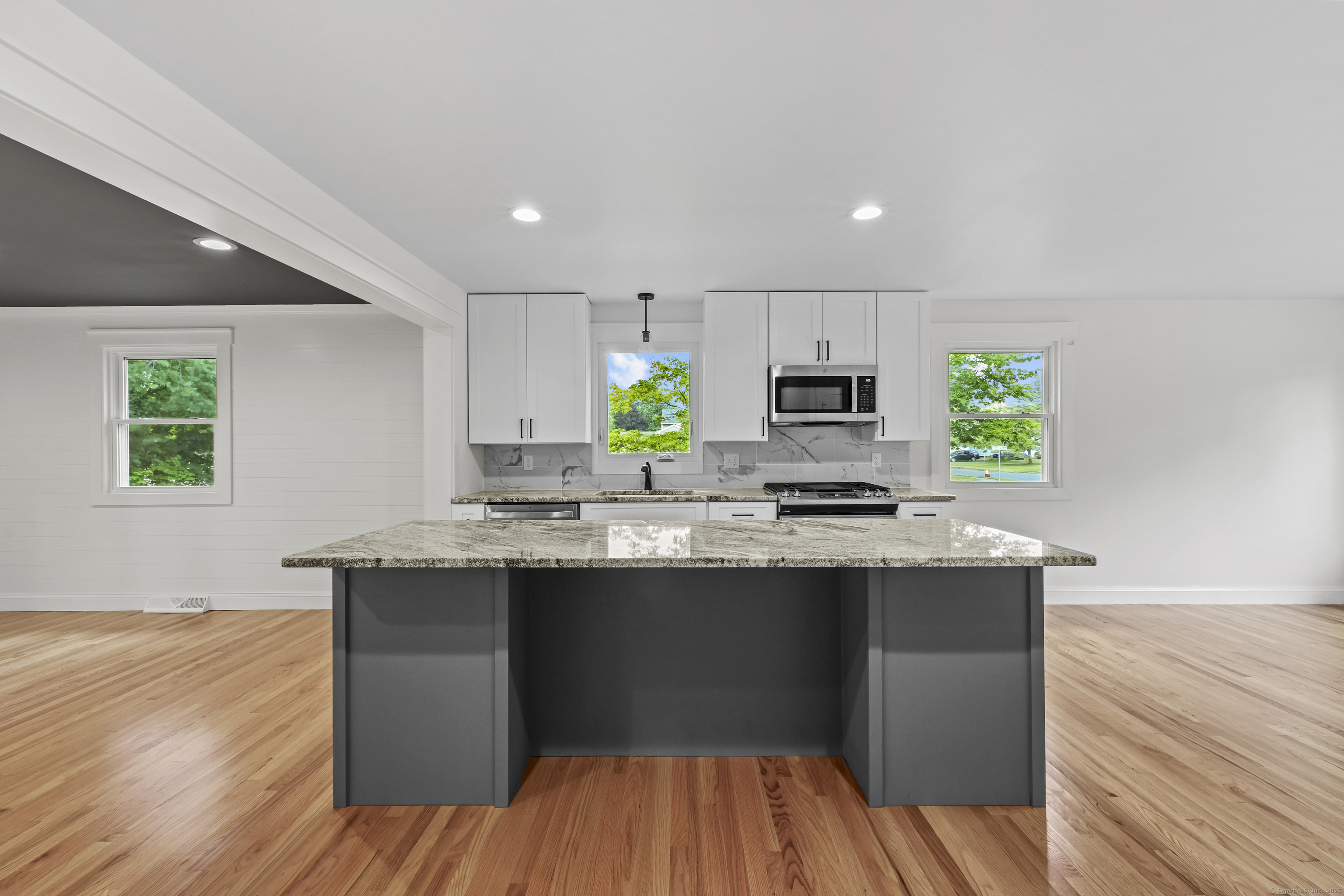 15 Lancaster Road Glastonbury CT 06033