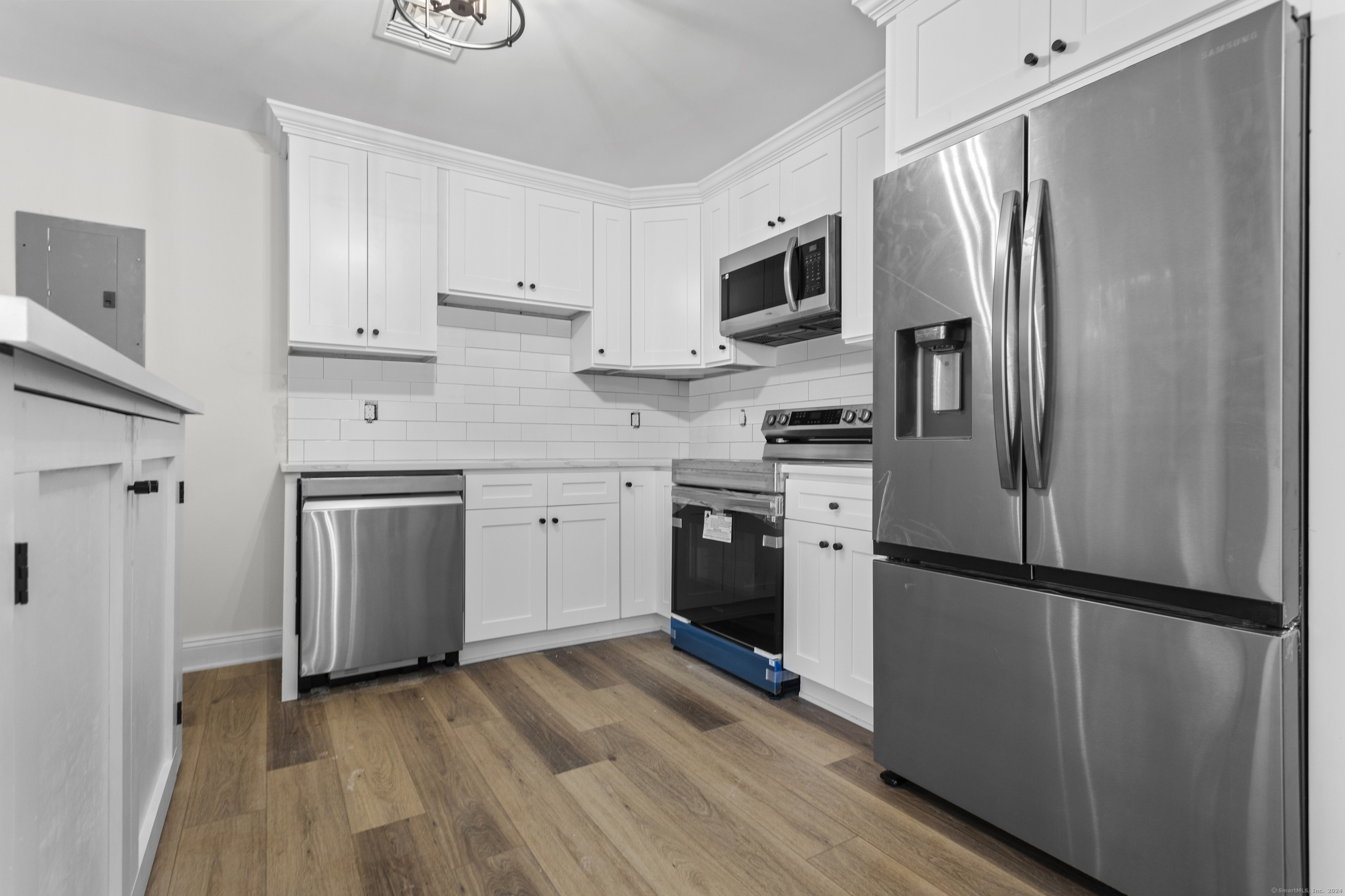 6 Beechwood Drive Ansonia CT 06401