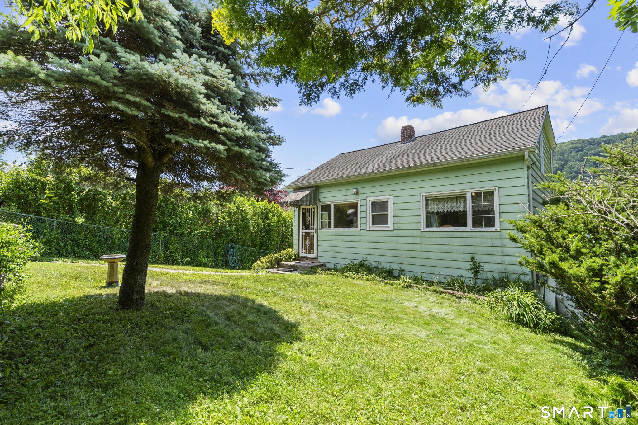 9 Lavelle Avenue New Fairfield CT 06812