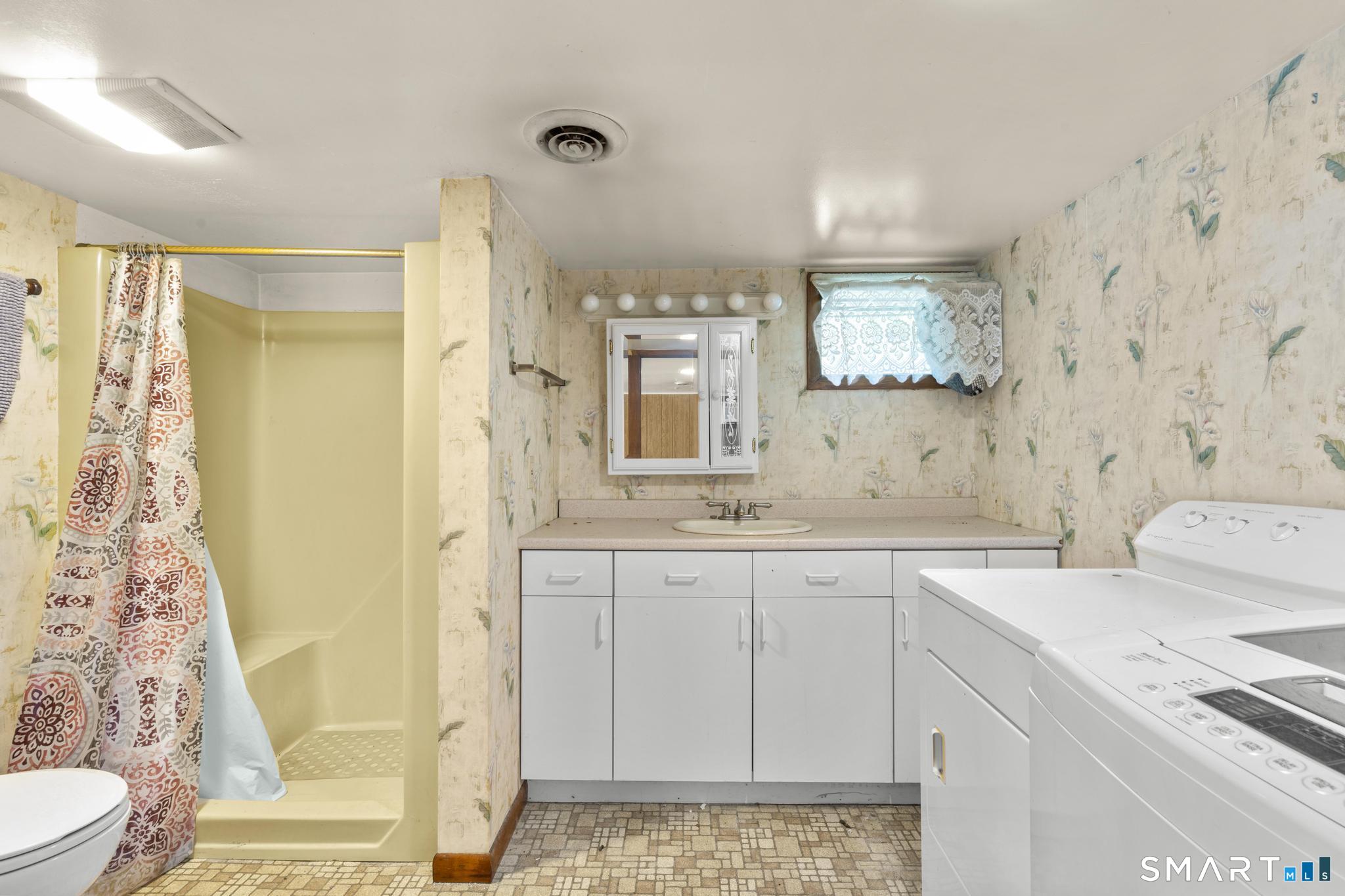 9 Lavelle Avenue New Fairfield CT 06812