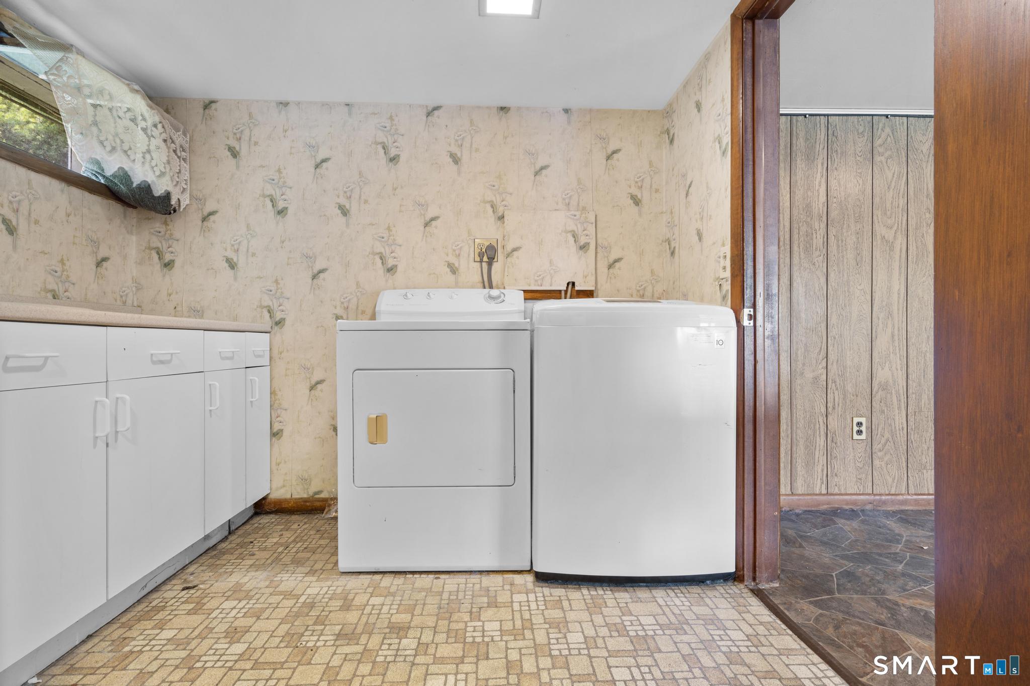 9 Lavelle Avenue New Fairfield CT 06812
