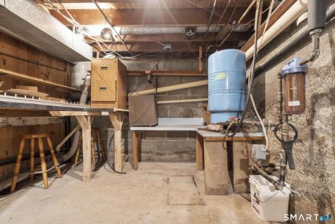 9 Lavelle Avenue New Fairfield CT 06812