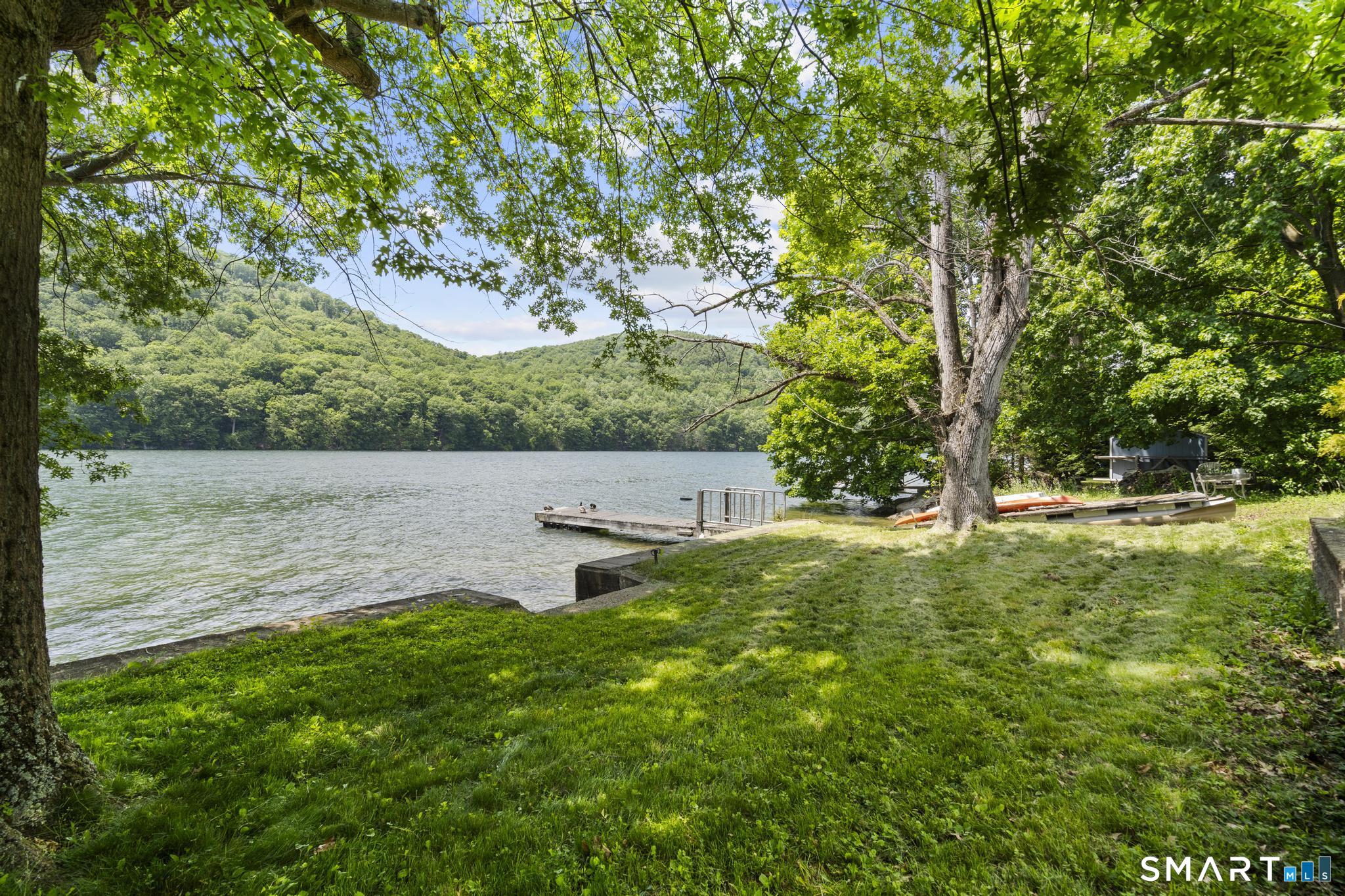 9 Lavelle Avenue New Fairfield CT 06812