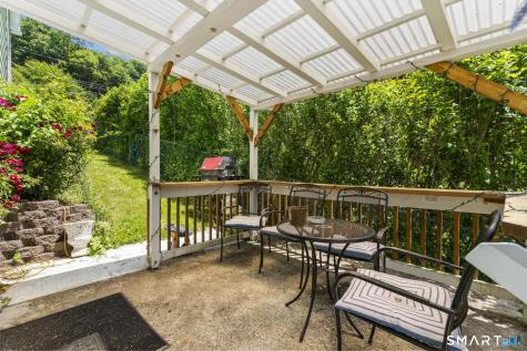 9 Lavelle Avenue New Fairfield CT 06812