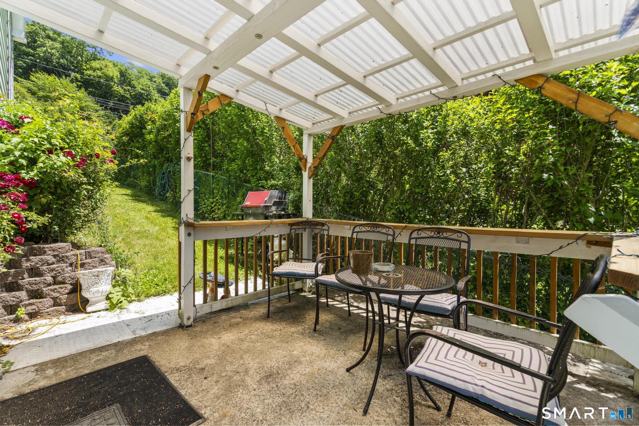 9 Lavelle Avenue New Fairfield CT 06812