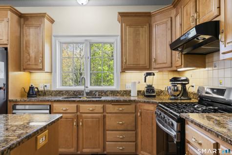 65 Stephanies Way Manchester CT 06040