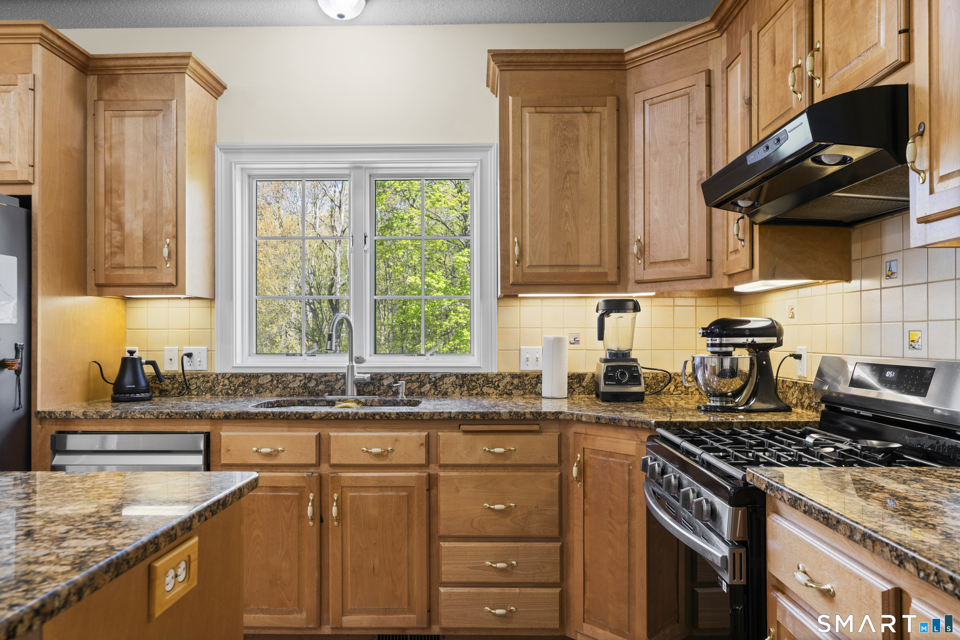 65 Stephanies Way Manchester CT 06040