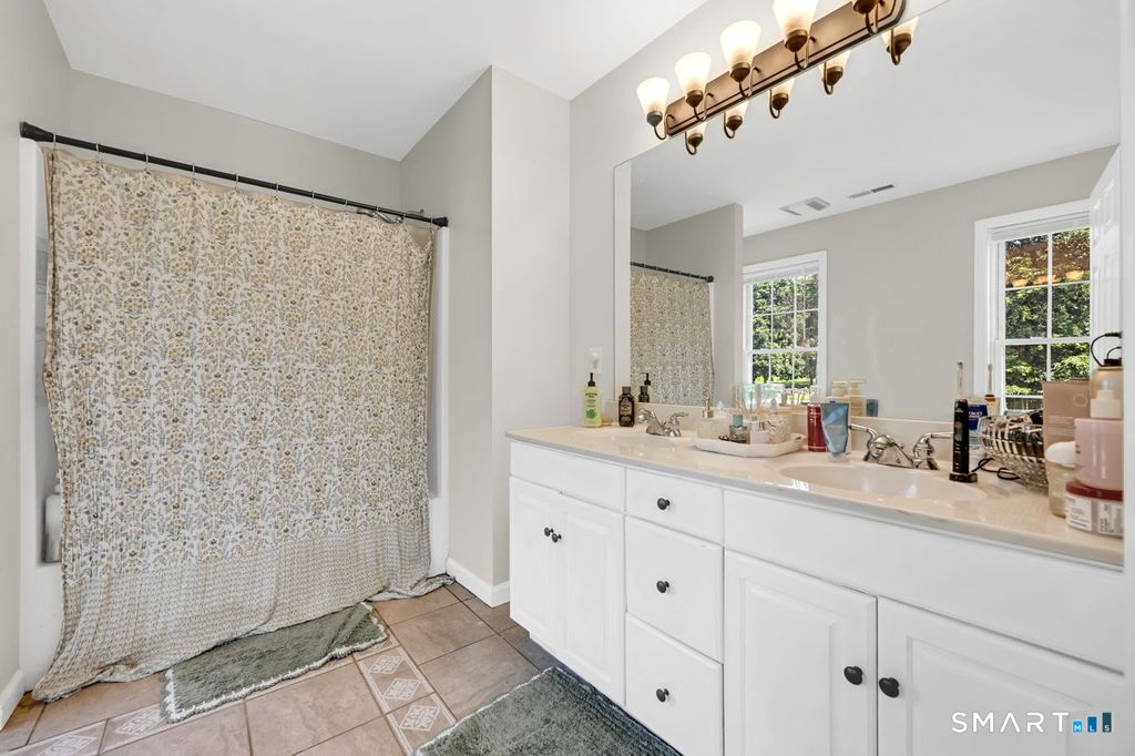132 Good Hill Road Woodbury CT 06798
