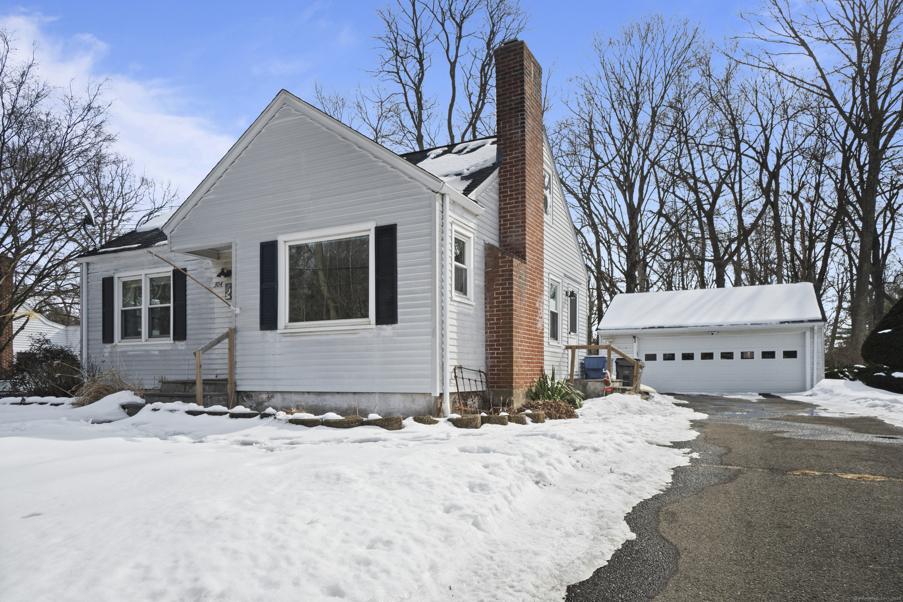 304 School Street Manchester CT 06040