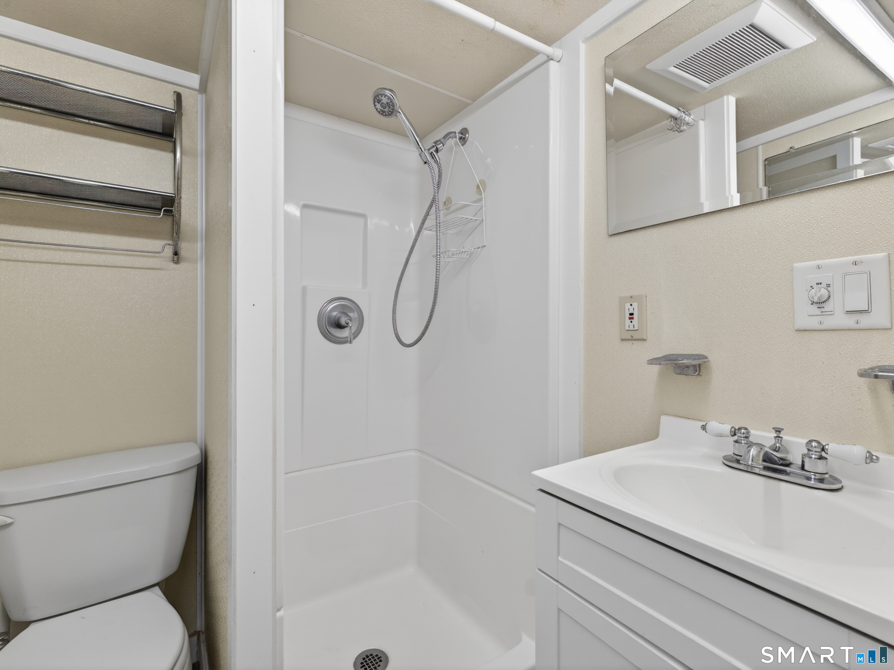 114 Butlertown Road Waterford CT 06385