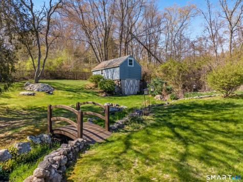 114 Butlertown Road Waterford CT 06385