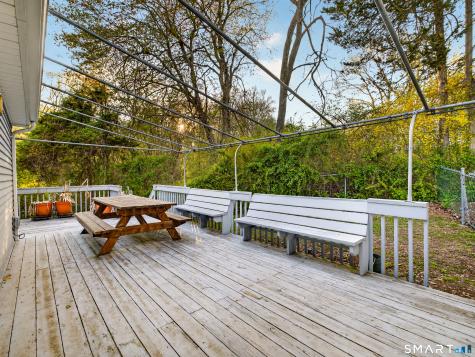 114 Butlertown Road Waterford CT 06385