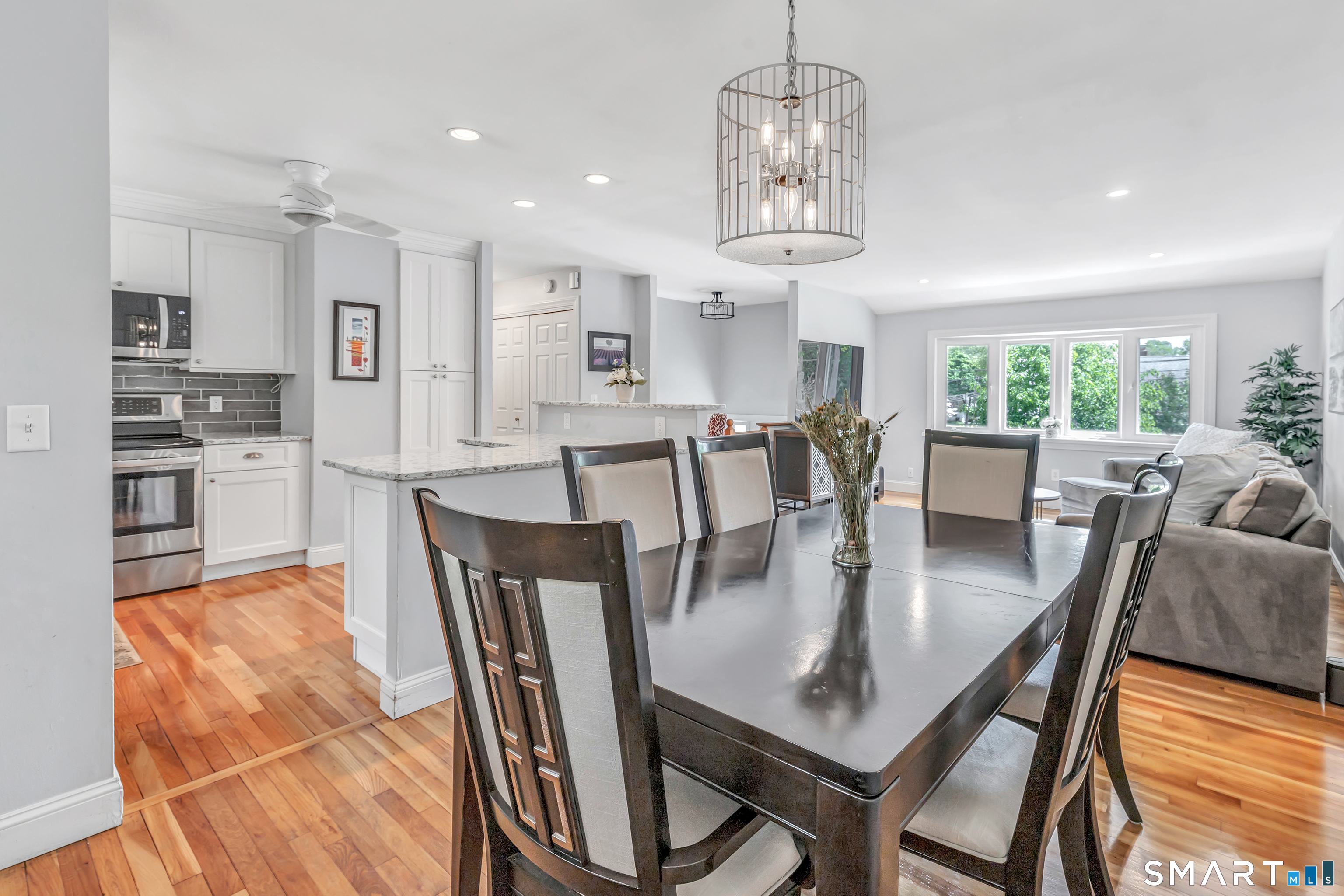 16 Mayflower Circle Fairfield CT 06824