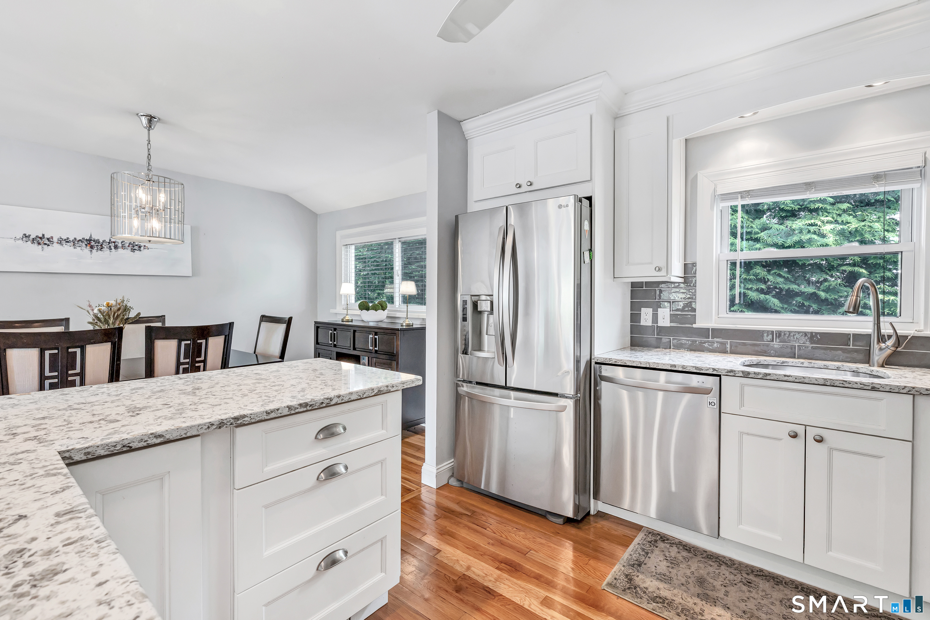 16 Mayflower Circle Fairfield CT 06824