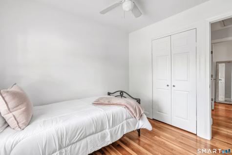 16 Mayflower Circle Fairfield CT 06824