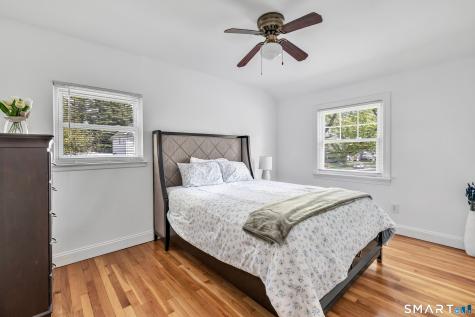 16 Mayflower Circle Fairfield CT 06824