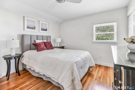 16 Mayflower Circle Fairfield CT 06824