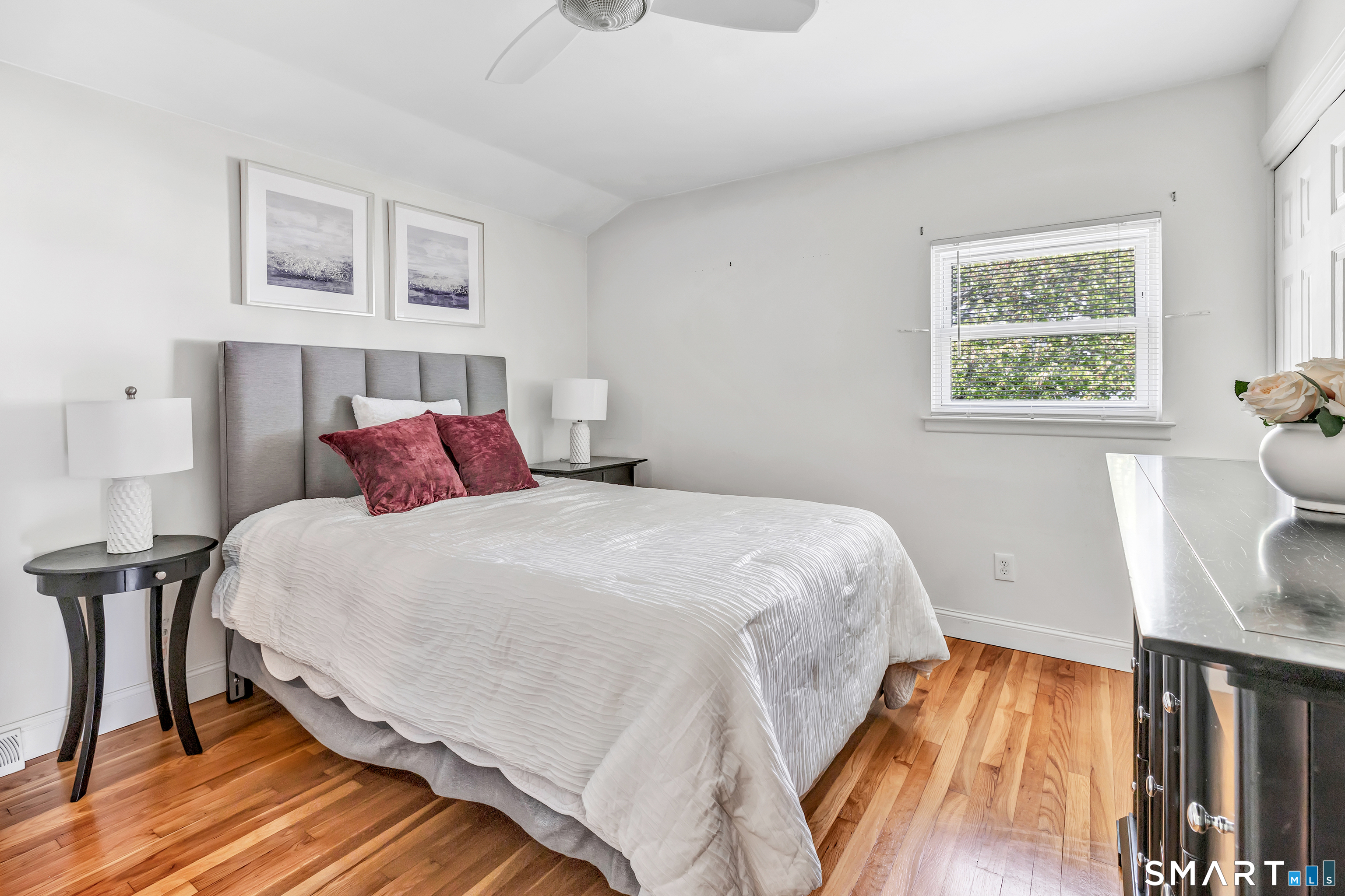 16 Mayflower Circle Fairfield CT 06824