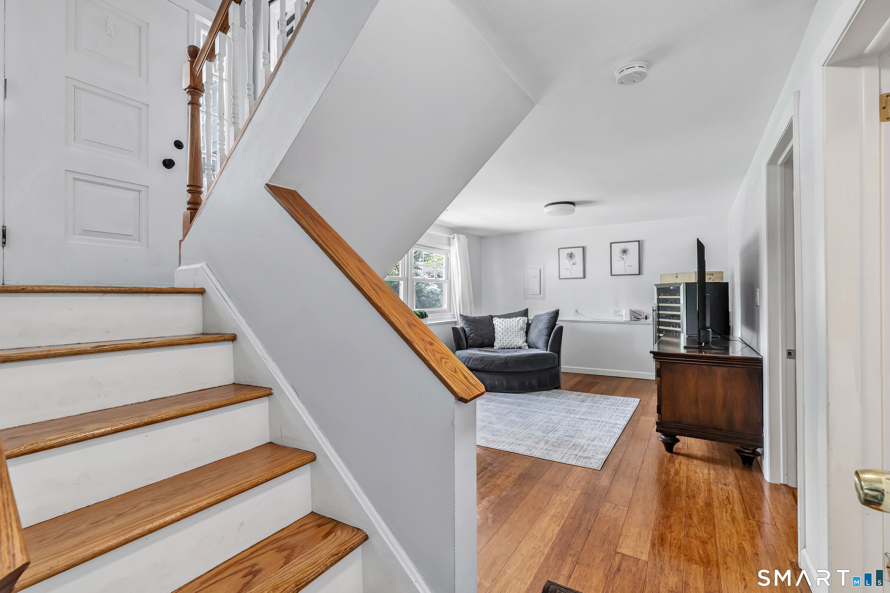 16 Mayflower Circle Fairfield CT 06824