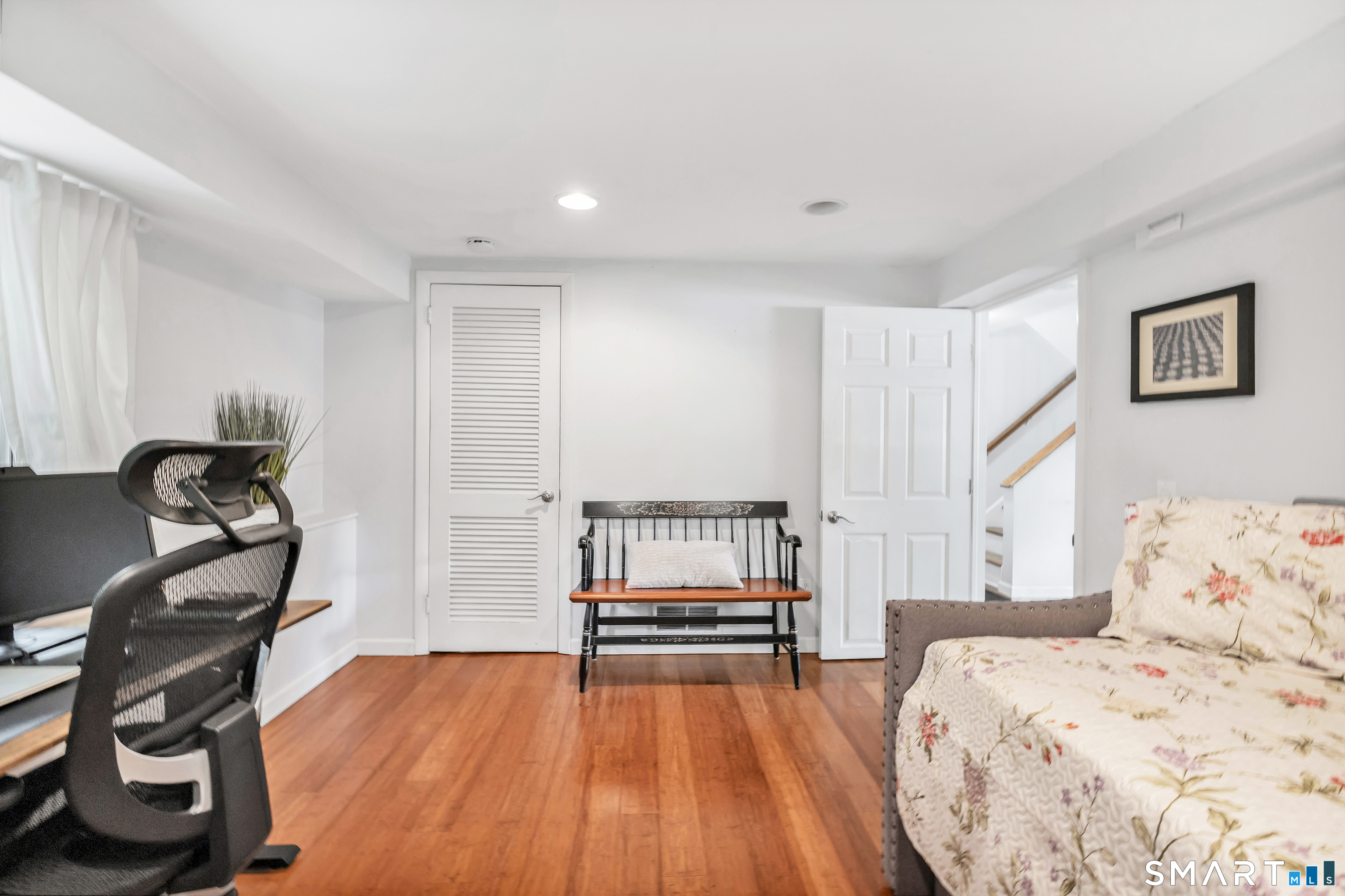 16 Mayflower Circle Fairfield CT 06824