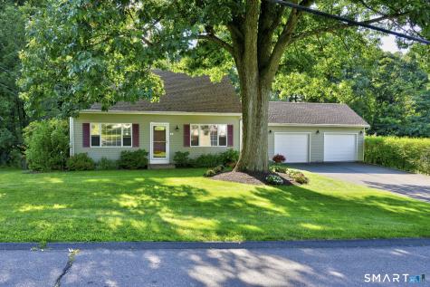 25 Fleetwood Road Bristol CT 06010