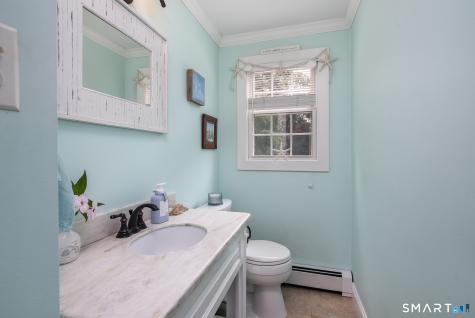 25 Fleetwood Road Bristol CT 06010